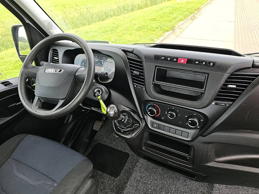 Iveco DAILY 35 S 12 CHASSIS 8