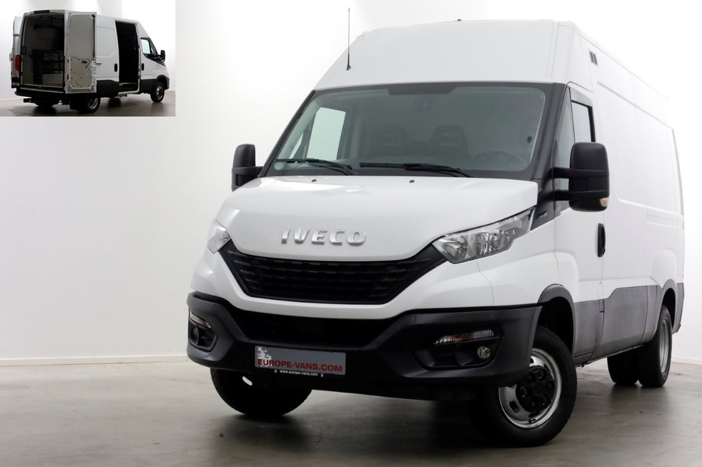 Iveco Daily 35C14 136pk L2H2 Dubbel Lucht/Luchtvering/Inrichting/Trekhaak 3500kg 10-2020