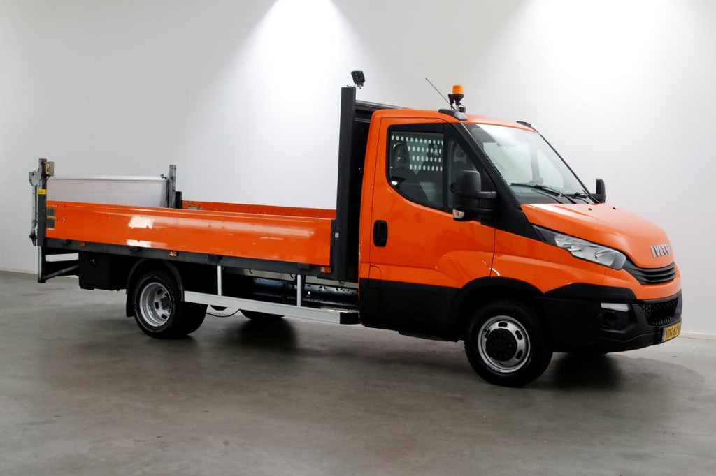 Iveco Daily 35C14 136pk Open Laadbak met laadklep en trekhaak 3500kg 10-2019 11