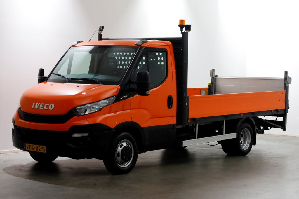 Iveco Daily 35C14 136pk Open Laadbak met laadklep en trekhaak 3500kg 10-2019 9