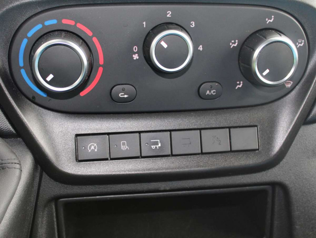 Iveco Daily 35C16 2.3 410 Bakwagen met Laadklep Dubellucht/Airco 20
