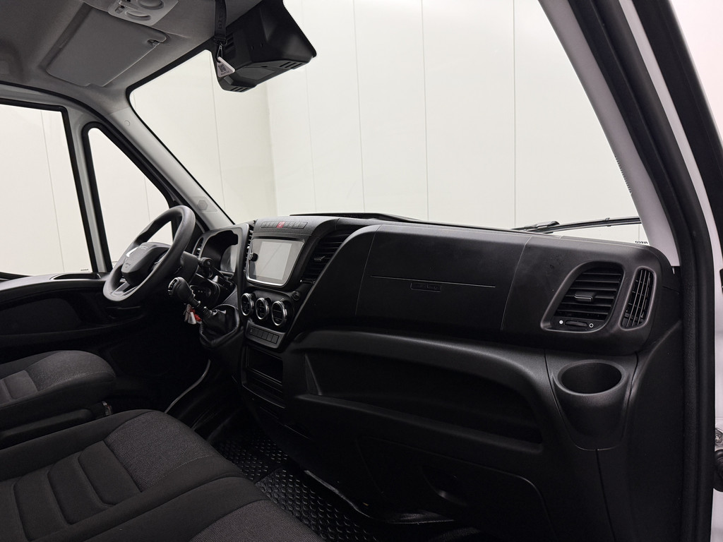 Iveco Daily 35C16 3.0L Bakwagen+Laadklep | Model 2025 | Multimedia | Camera | Fabrieksgarantie 19