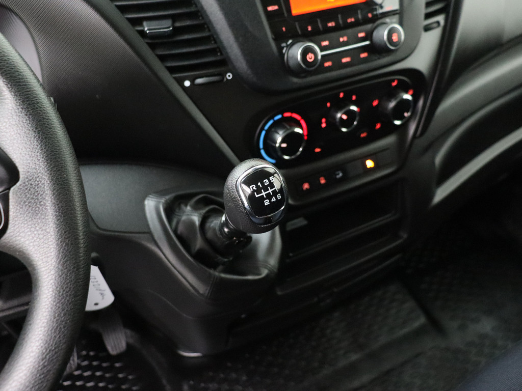 Iveco Daily 35C16 Bakwagen+Laadklep | Airco | 3-Persoons 16