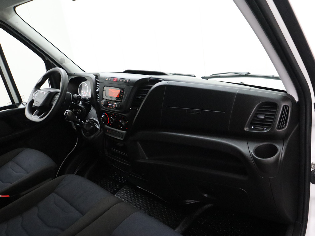 Iveco Daily 35C16 Bakwagen+Laadklep | Airco | 3-Persoons 19