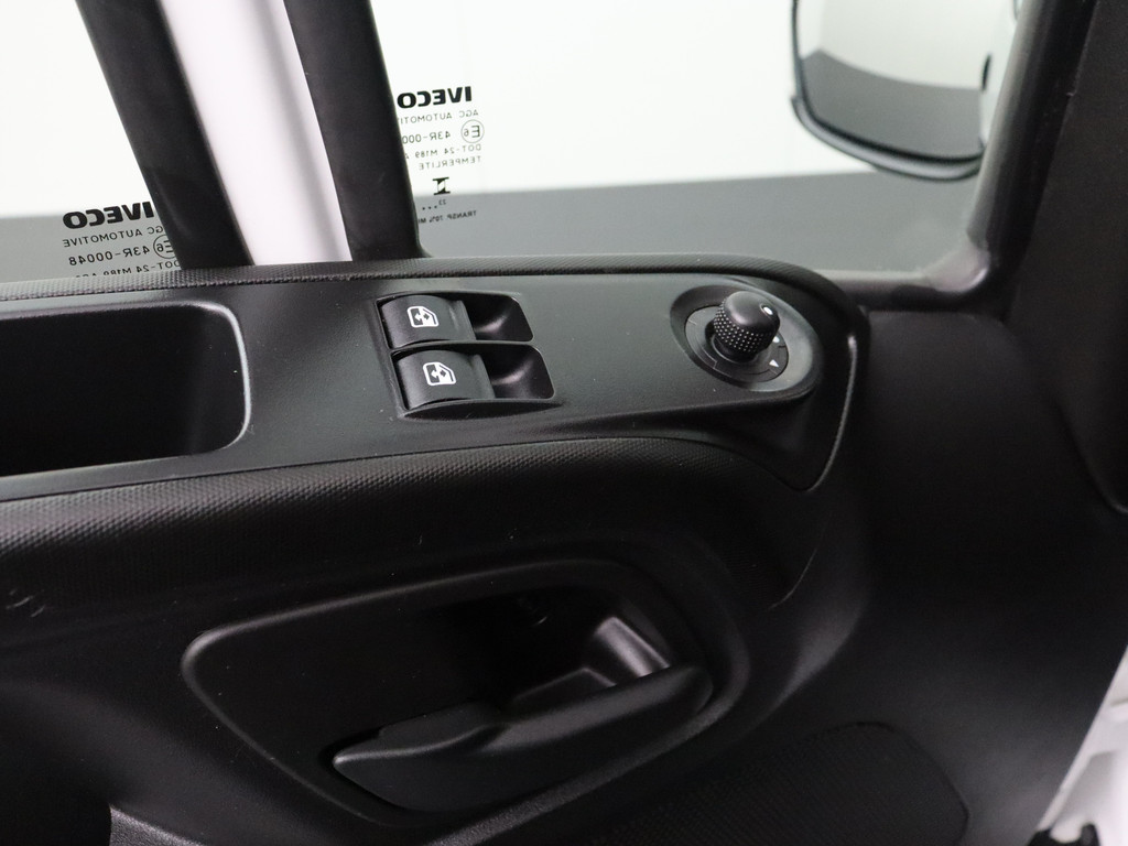 Iveco Daily 35C16 Bakwagen+Laadklep | Airco | 3-Persoons 9