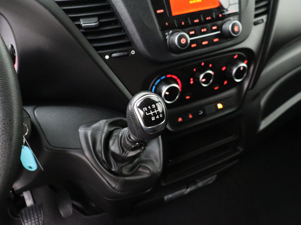 Iveco Daily 35C16 Bakwagen+Laadklep | Airco | 3-Persoons | 750Kg Laadklep 16