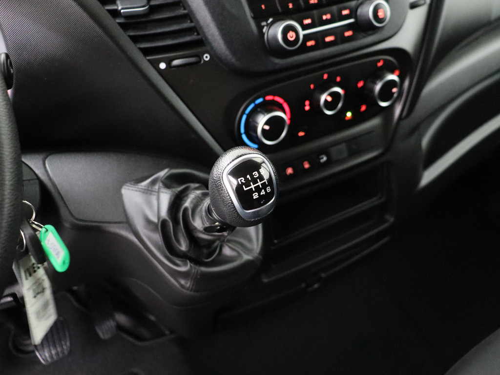 Iveco Daily 35C16 Bakwagen+Laadklep | Airco | 3-Persoons | 750Kg Laadklep 16