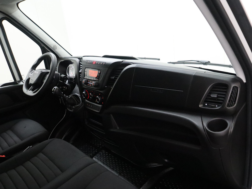 Iveco Daily 35C16 Bakwagen+Laadklep | Airco | 3-Persoons | 750Kg Laadklep 19