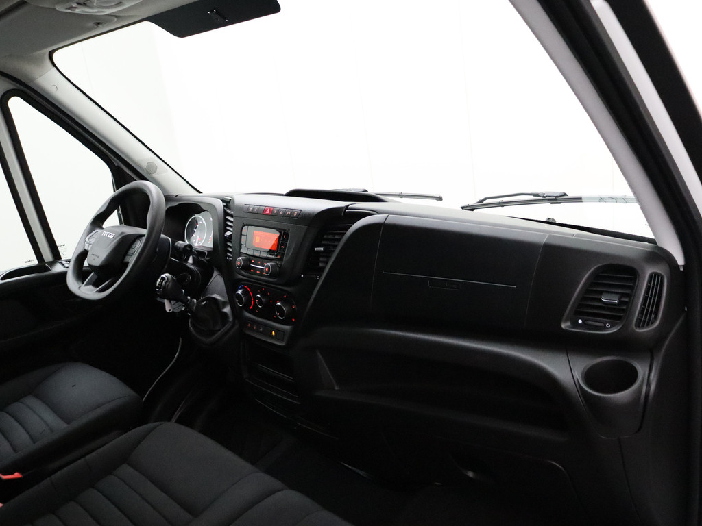 Iveco Daily 35C16 Bakwagen+Laadklep | Airco | 3-Persoons | 750Kg Laadklep 19