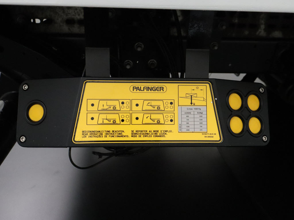 Iveco Daily 35C16 Bakwagen+Laadklep | Airco | 3-Persoons | 750Kg Laadklep 20