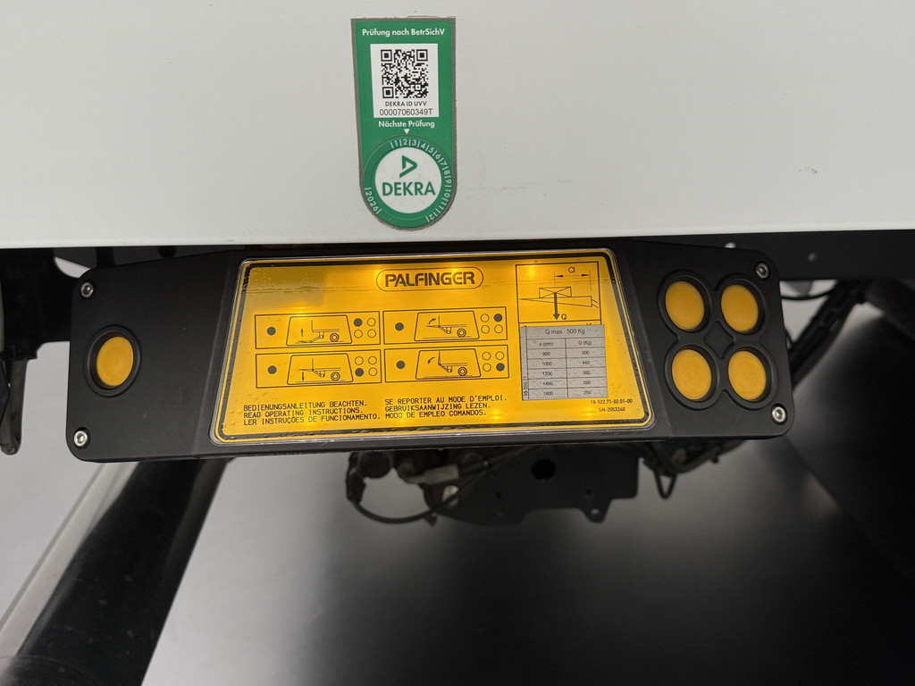 Iveco Daily 35C16 Bakwagen+Laadklep | Airco | 3-Persoons | 750Kg Laadklep 20