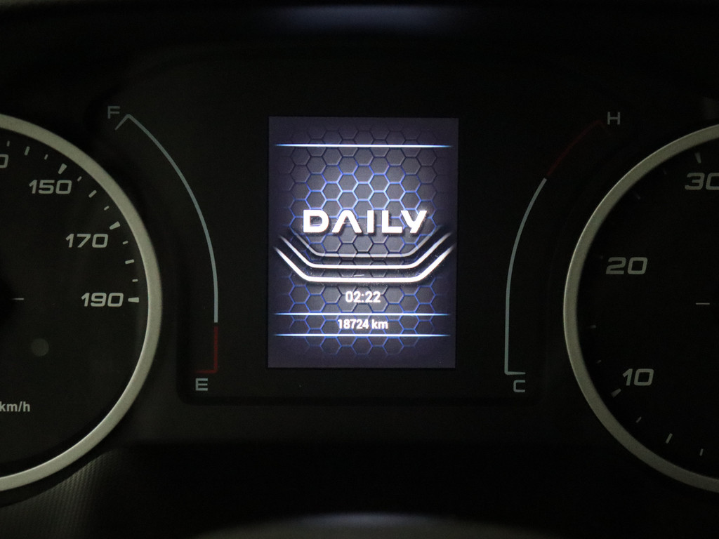 Iveco Daily 35C16 Bakwagen+Laadklep | Airco | Cruise | 3-Persoons | Dakspoiler 14