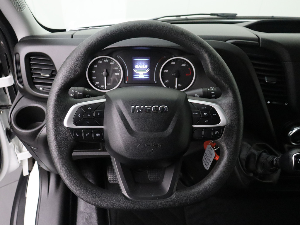 Iveco Daily 35C16 Bakwagen+Laadklep | Airco | Cruise | 3-Persoons | Dakspoiler 15