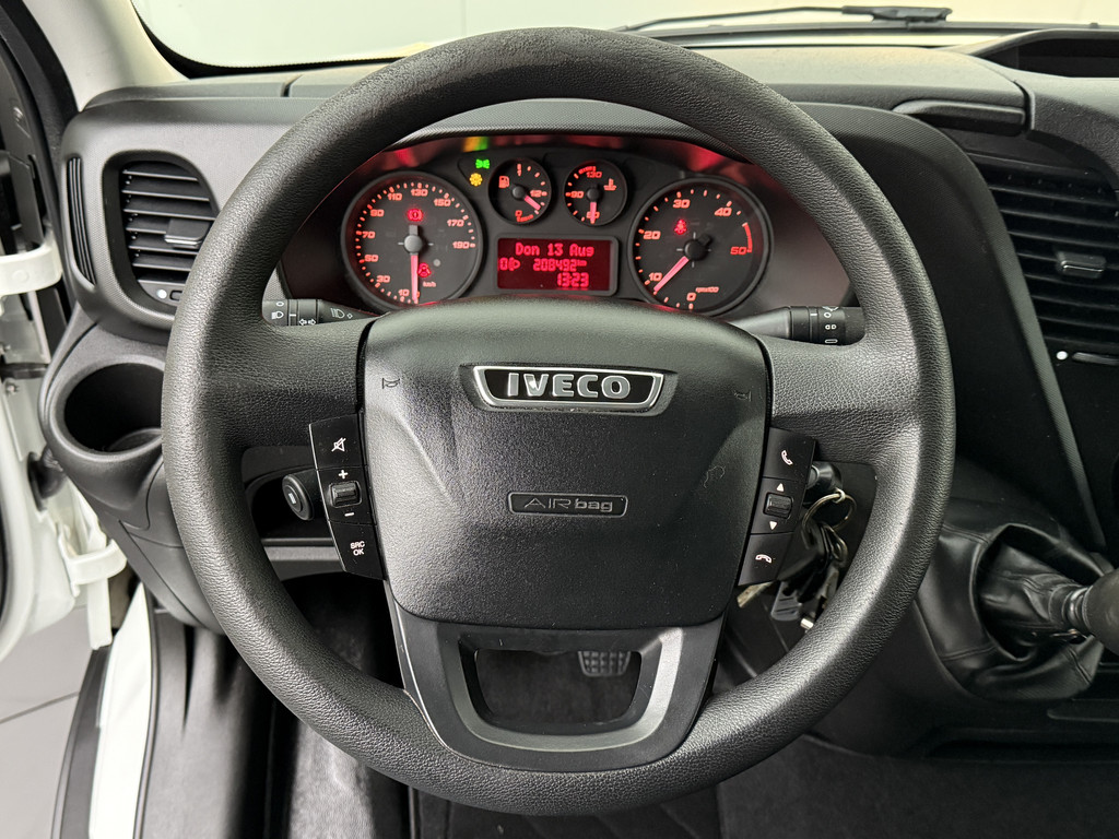 Iveco Daily 35C16 Bakwagen+Laadklep | Airco | Cruise | 3-Persoons | Dakspoiler 15