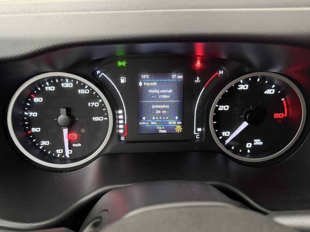 Iveco Daily 35C16 Bakwagen+Laadklep | Multimedia | Camera | 3-Persoons | Airco 14