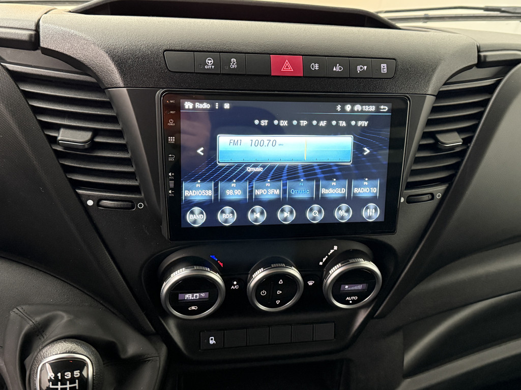 Iveco Daily 35C16 Bakwagen+Laadklep | Multimedia | Camera | 3-Persoons | Airco 17