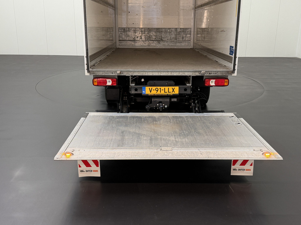 Iveco Daily 35C16 Bakwagen+Laadklep | Trekhaak 3500 Kg | Airco | 3-Persoons | 5