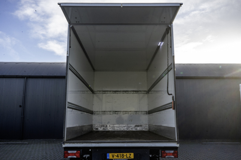 Iveco Daily 35C16 | Bakwagen met Laadklep | Automaat | Climatic | Cruise 10