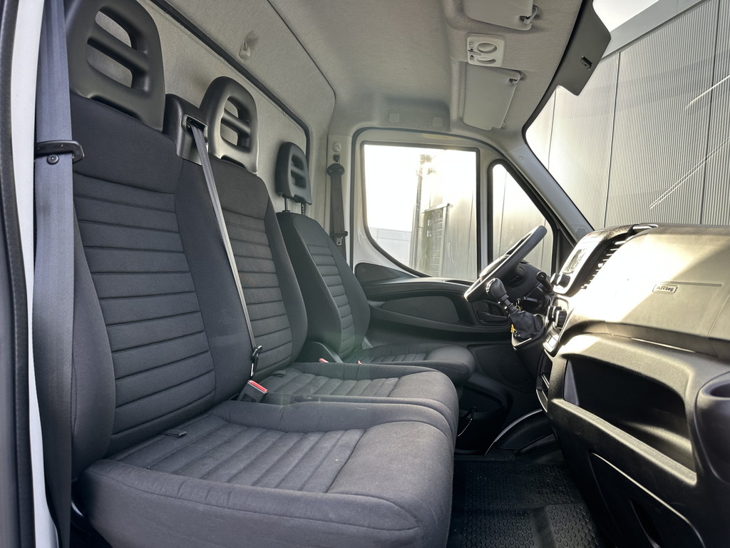 Iveco Daily 35C16H 2.3 D 157 PK / ZEER NETJES !! / HYDRAULISCHE LAADKLEP / BAKWAGEN / 73.281 KM ! / AIRCO / 3-ZITS 10