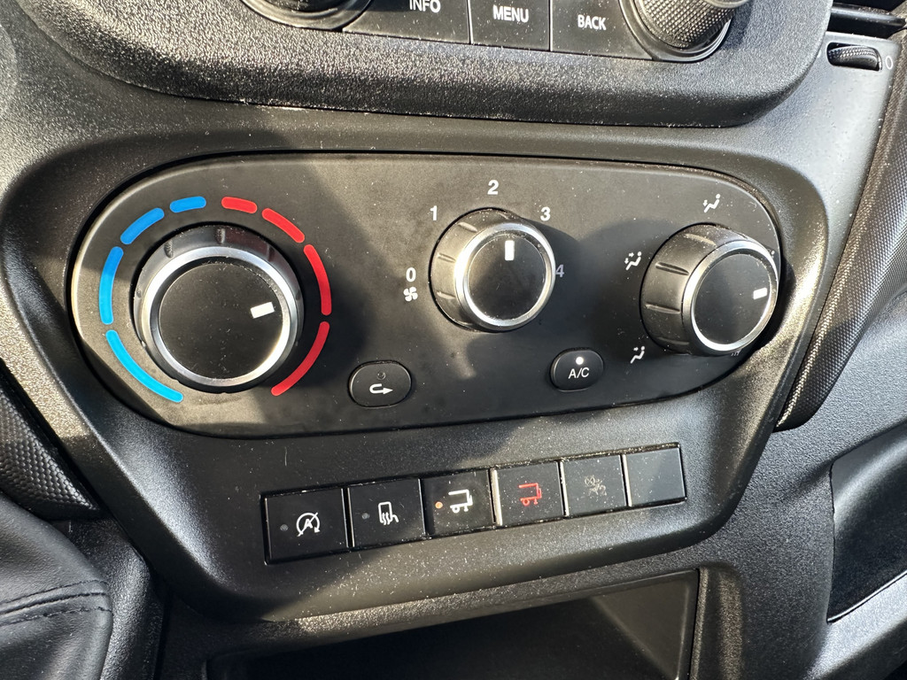 Iveco Daily 35C16H 2.3 D 157 PK / ZEER NETJES !! / HYDRAULISCHE LAADKLEP / BAKWAGEN / 73.281 KM ! / AIRCO / 3-ZITS 13