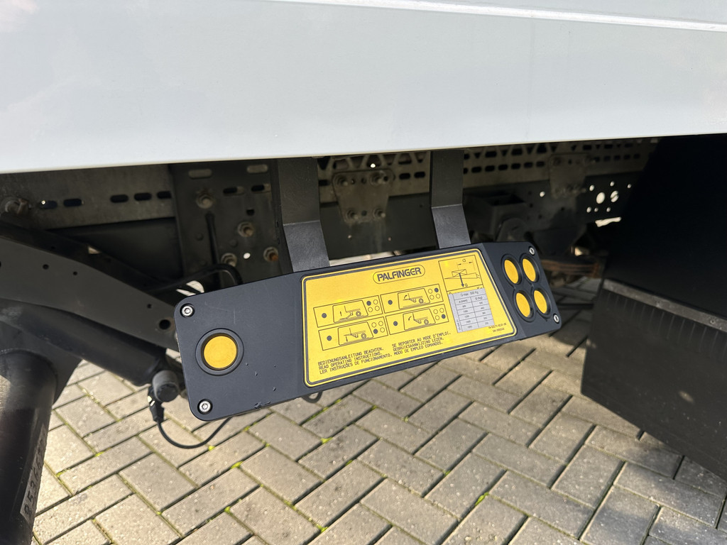 Iveco Daily 35C16H 2.3 D 157 PK / ZEER NETJES !! / HYDRAULISCHE LAADKLEP / BAKWAGEN / 73.281 KM ! / AIRCO / 3-ZITS 14