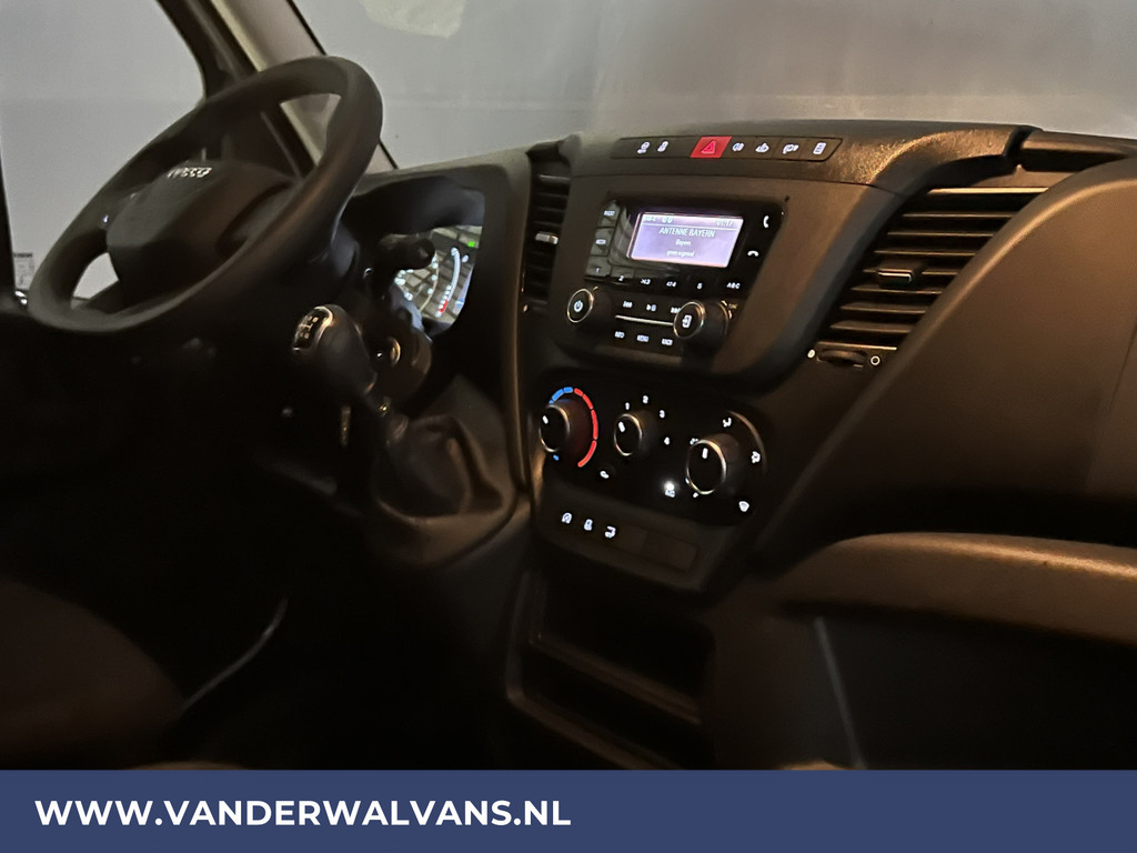 Iveco Daily 35C16V 157pk Bakwagen Laadklep Dubbel Lucht Euro6 Airco | Bijrijdersbank 3500kg trekvermogen 12