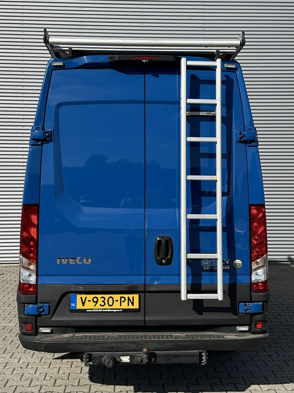 Iveco Daily 35C16V 2.3 352 L2H2 Automaat|Trekhaak 3500KG|Cruis 16