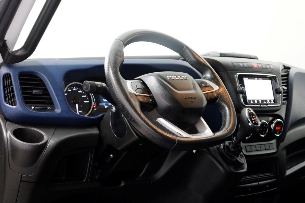 Iveco Daily 35C18 3.0 180pk HiMatic Automaat Bakwagen met laadklep en zijdeur H235cm 10-2022 14