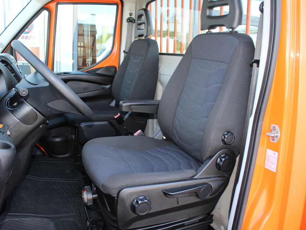 Iveco Daily 35C18 3.0 375 Open Laadbak Dubbellucht Trekhaak 14