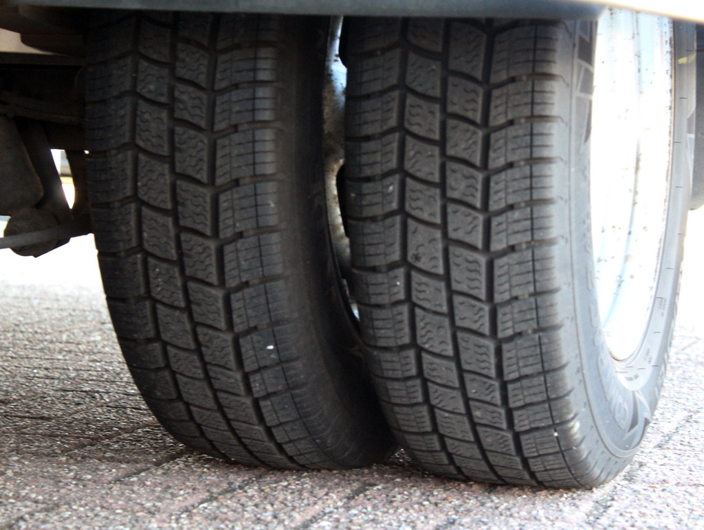 Iveco Daily 35C18 3.0 375 Open Laadbak Dubbellucht Trekhaak 19