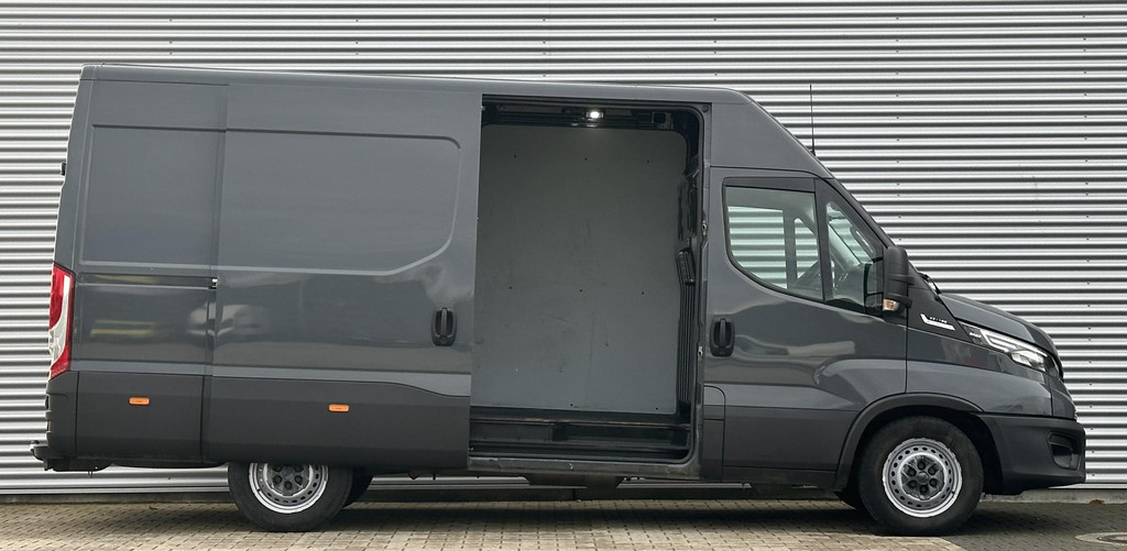 Iveco Daily 35C18 3.0 Automaat Mooie uitvoering Zeer netjes! 11