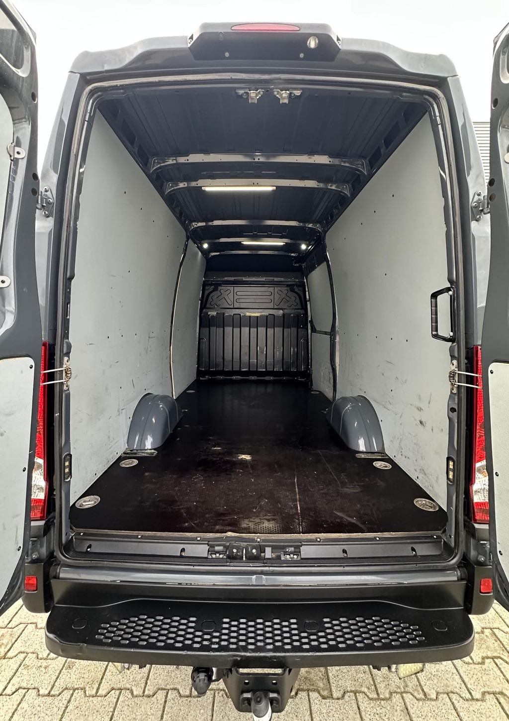 Iveco Daily 35C18 3.0 Automaat Mooie uitvoering Zeer netjes! 17