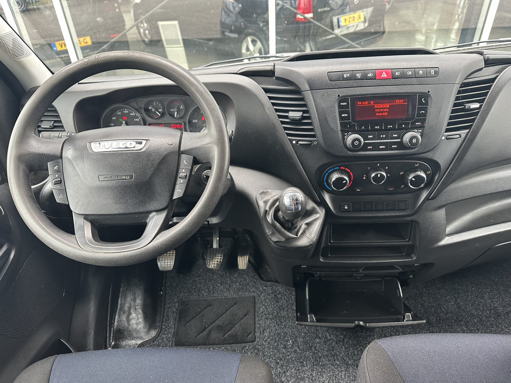 Iveco Daily 35C18V 3.0 180pk 352 H2 L | Trekhaak 3.5T | Airco | Cruisec. 10