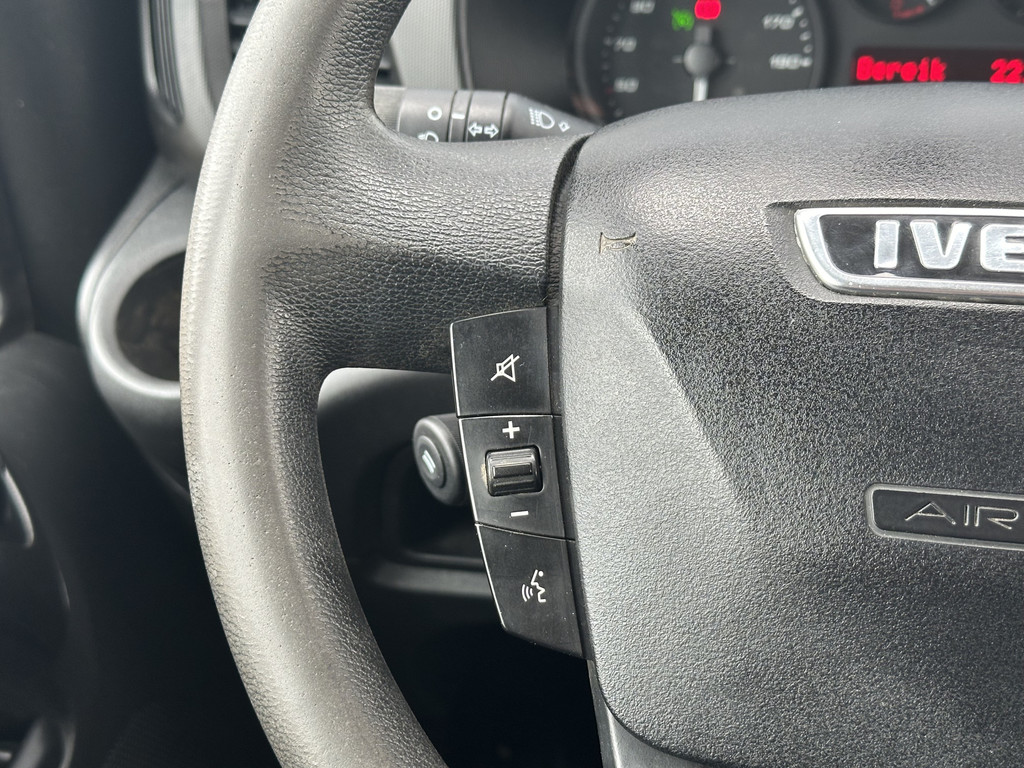 Iveco Daily 35C18V 3.0 180pk 352 H2 L | Trekhaak 3.5T | Airco | Cruisec. 12