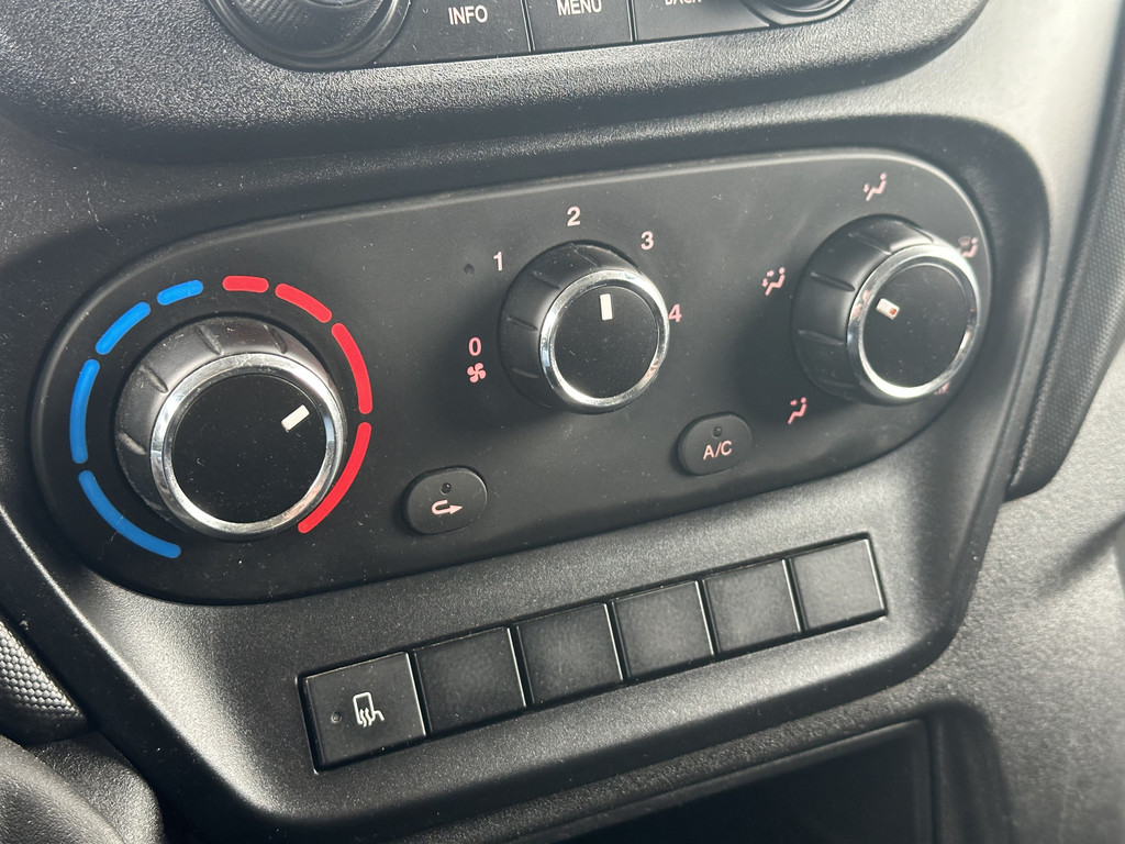 Iveco Daily 35C18V 3.0 180pk 352 H2 L | Trekhaak 3.5T | Airco | Cruisec. 18