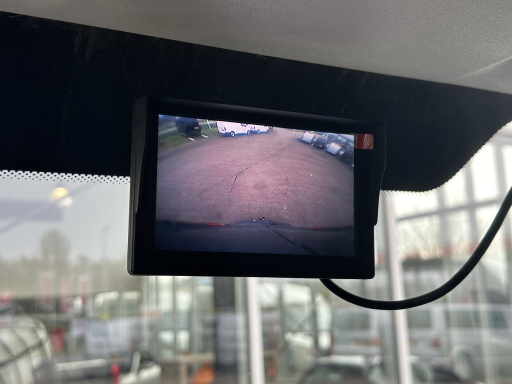 Iveco Daily 35C18V 3.0 180pk 352 H2 L | Trekhaak 3.5T | Airco | Cruisec. 21