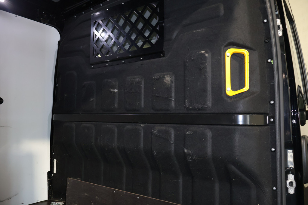 Iveco Daily 35C21 Hi-Matic Luchtvering 3.5T Trekhaak 18