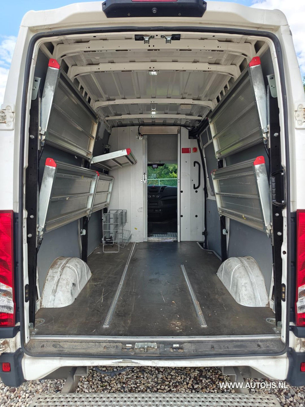 Iveco Daily 35S12V 2.3 L2 H2 Post NL Uitvoering , Euro 6 motor. 17