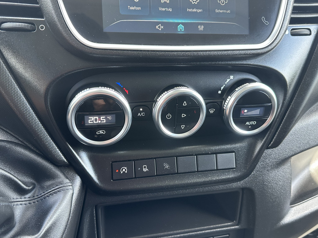 Iveco Daily 35S14 2.3D 136 PK FACELIFT / L2H2 / ** 20.950 KM ** / TREKHAAK / 3.500 KG AHG / 270 ACHTERDEUREN / ECC AIRCO / APPLE CARPLAY / 3 ZITS 14