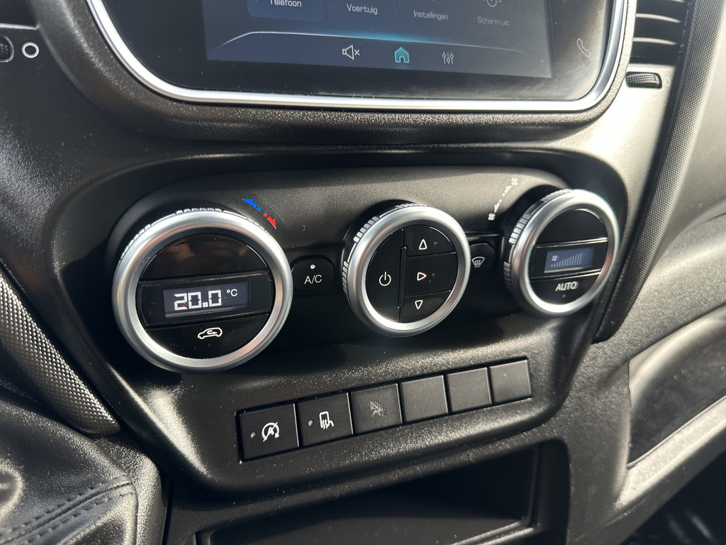 Iveco Daily 35S14 2.3D FACELIFT / L2H2 / ** 28.436 KM ** / TREKHAAK / 3.500 KG AHG / 270 ACHTERDEUREN / ECC AIRCO / APPLE CARPLAY / 3 ZITS 13