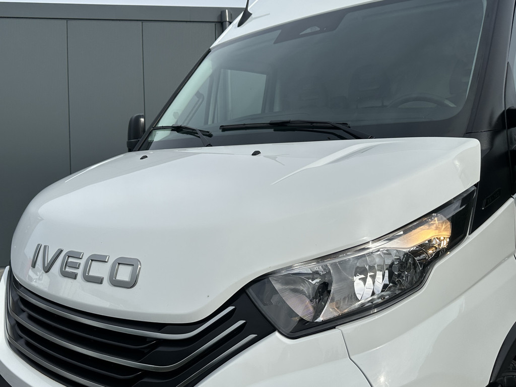 Iveco Daily 35S14 2.3D FACELIFT / L2H2 / ** 28.436 KM ** / TREKHAAK / 3.500 KG AHG / 270 ACHTERDEUREN / ECC AIRCO / APPLE CARPLAY / 3 ZITS 15
