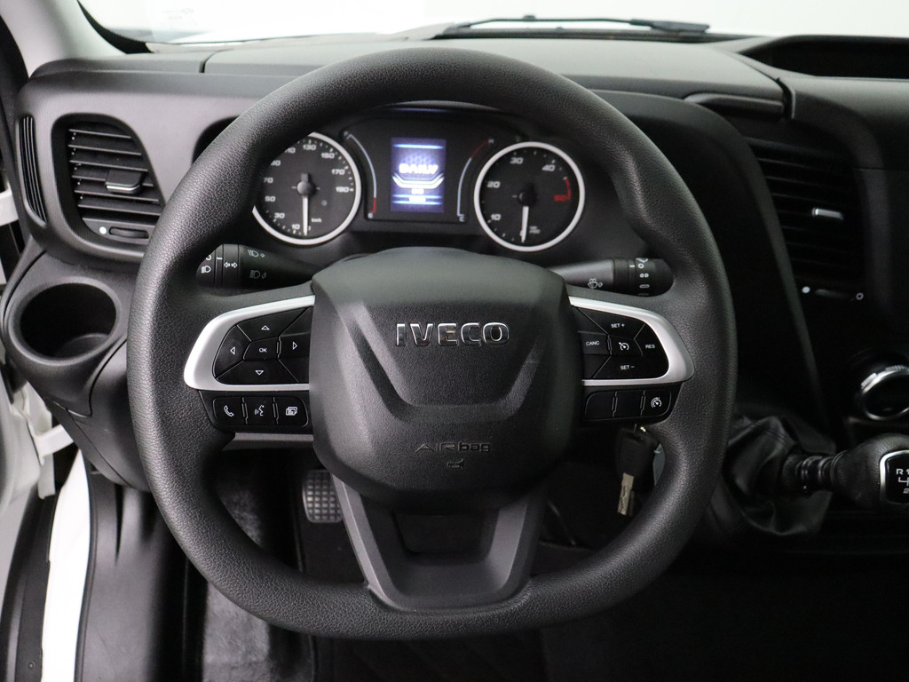 Iveco Daily 35S14 L2H2 | 3500Kg Trekgewicht | Airco | Cruise | 3-Persoons | Betimmering 14
