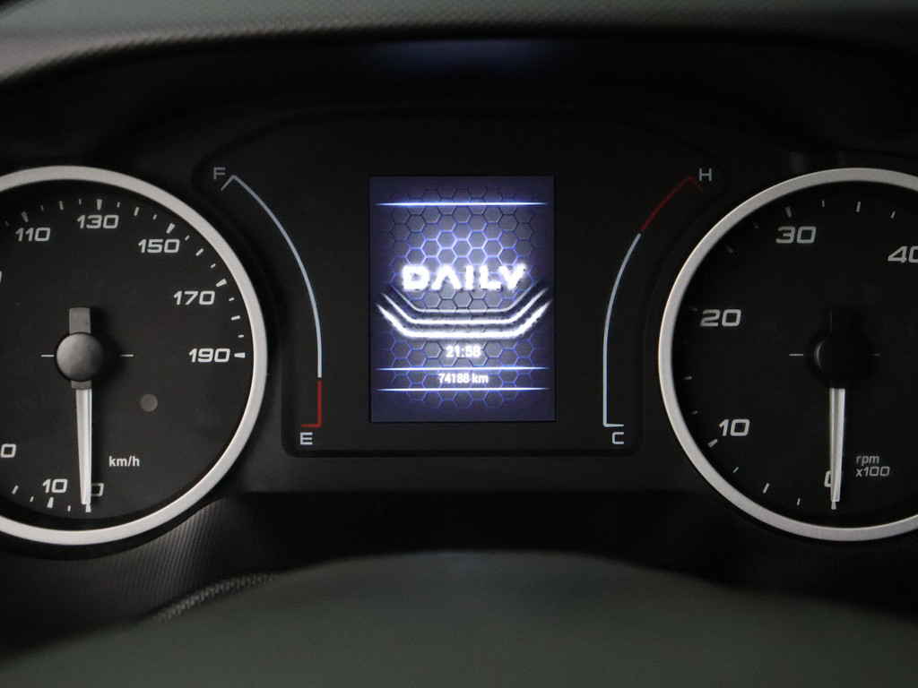 Iveco Daily 35S14 L2H2 | 3500Kg Trekgewicht | Airco | Cruise | 3-Persoons | Betimmering 9