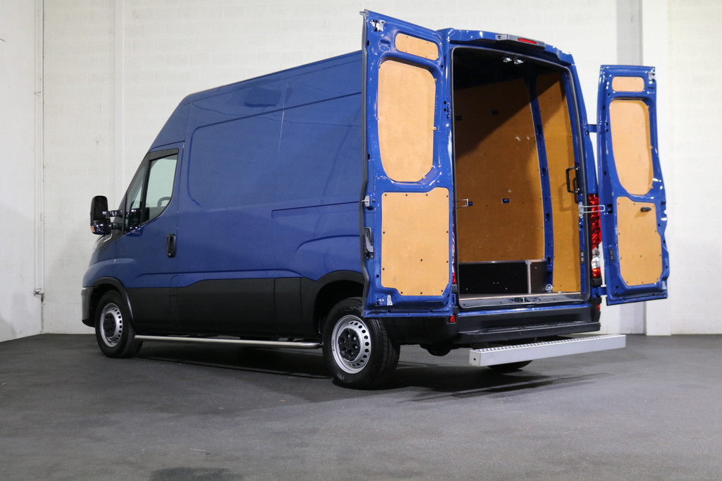 Iveco Daily 35S14 L2 H2 Airco Automaat 16dkm 13