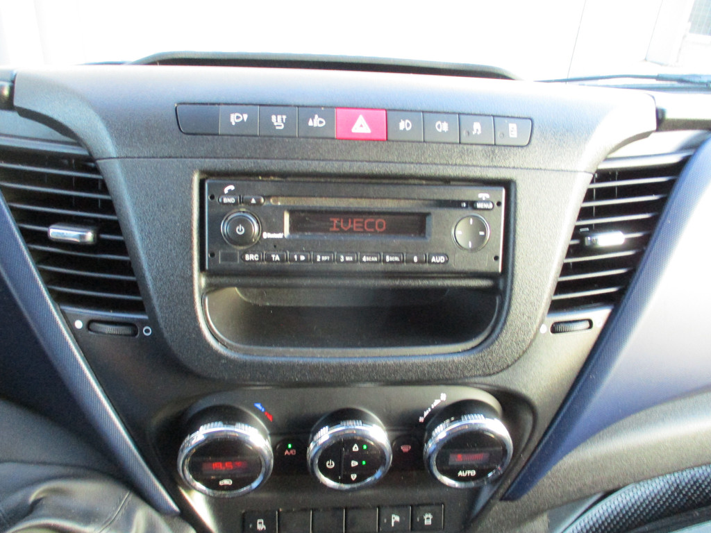 Iveco Daily 35S14 Oprijwagen Laadbak Airco 11