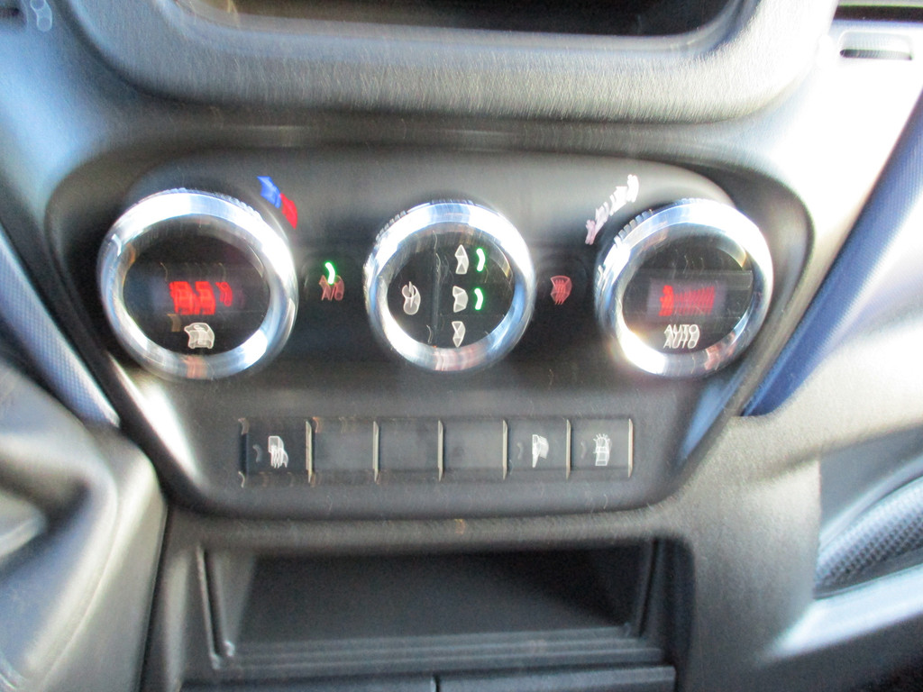 Iveco Daily 35S14 Oprijwagen Laadbak Airco 13