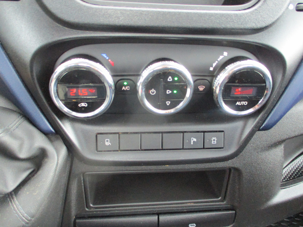 Iveco Daily 35S14 Oprijwagen, oprijbak Airco Trekhaak 11