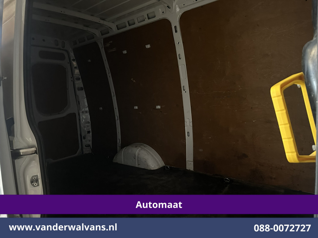 Iveco Daily 35S14V 136pk Automaat 3500kg Trekhaak L2H2 Euro6 Airco | Navigatie | LED | Cruisecontrol Chauffeursstoel, Camera | Bijrijdersbank 17