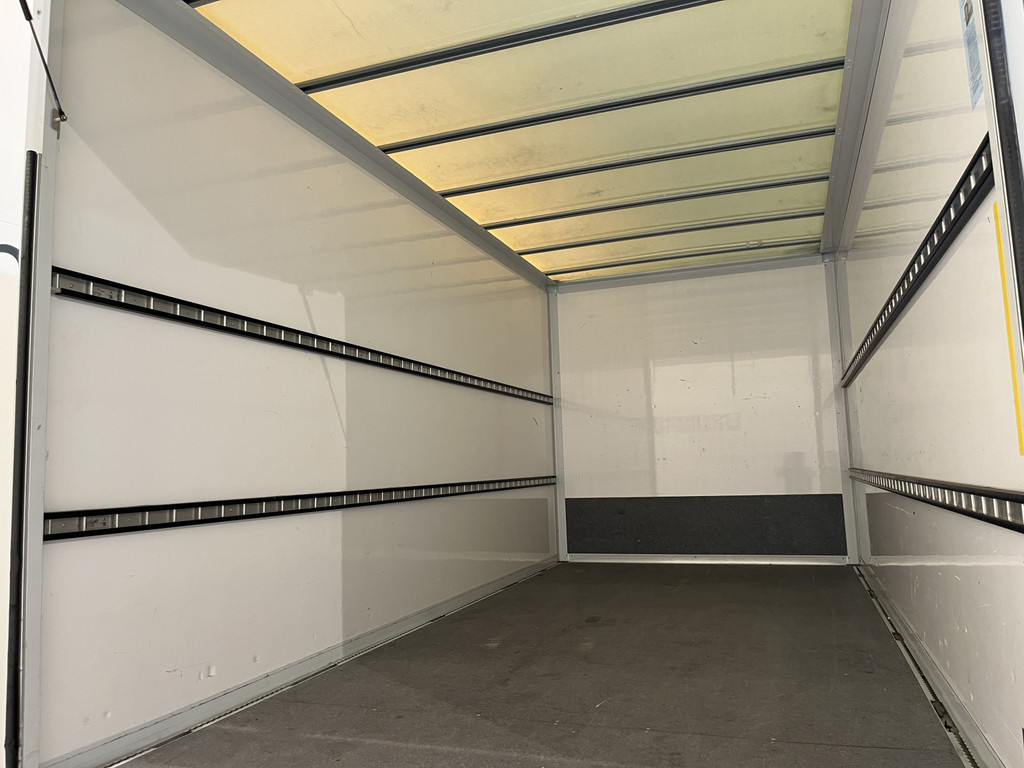 Iveco Daily 35S14V 2.3 410 Bakwagen / Dhollandia Laadklep / Meubelbak / Euro 6 / Airco / Cruise Control / Camera / 3-Zits / 30.000 KM !! 17