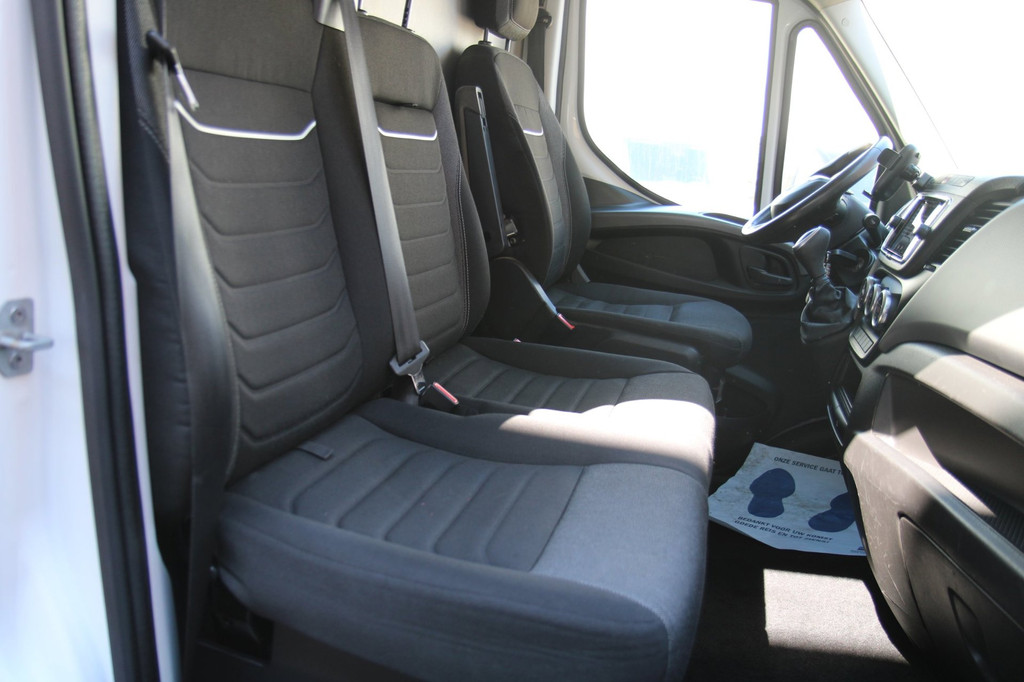 Iveco Daily 35S14V 2.3 410L L5H2 / Automaat / 3,5 ton trek / Trekhaak 12
